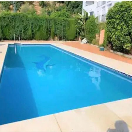 Precioso Apartamento En Complejo Residencial. Alcaucín Exterior photo