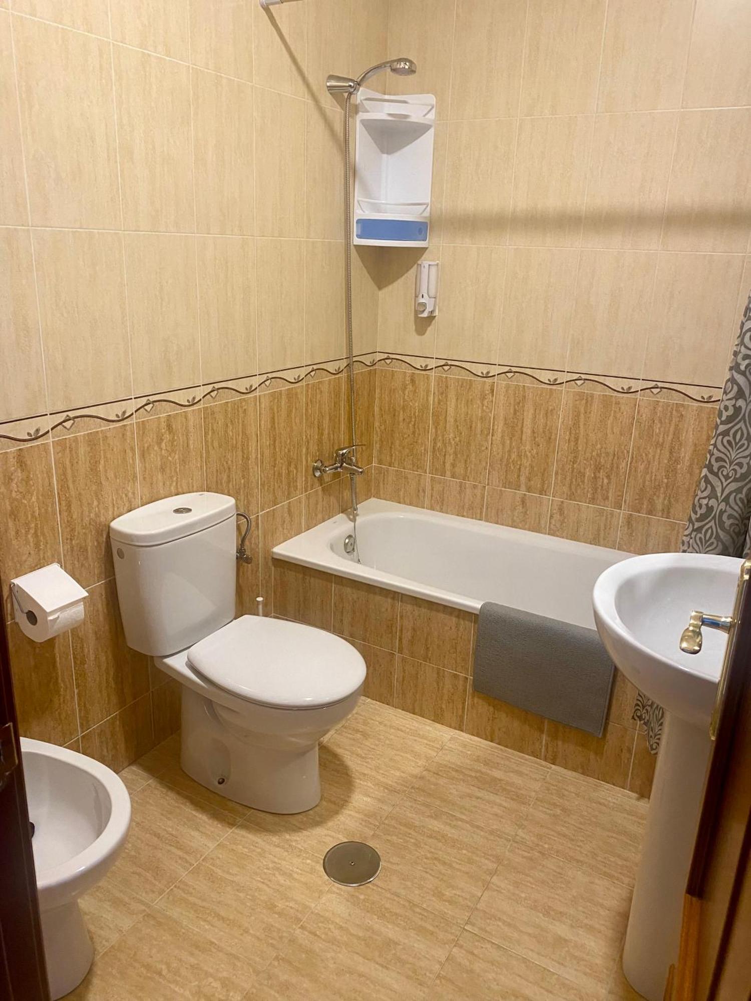 Precioso Apartamento En Complejo Residencial. Alcaucín Exterior photo